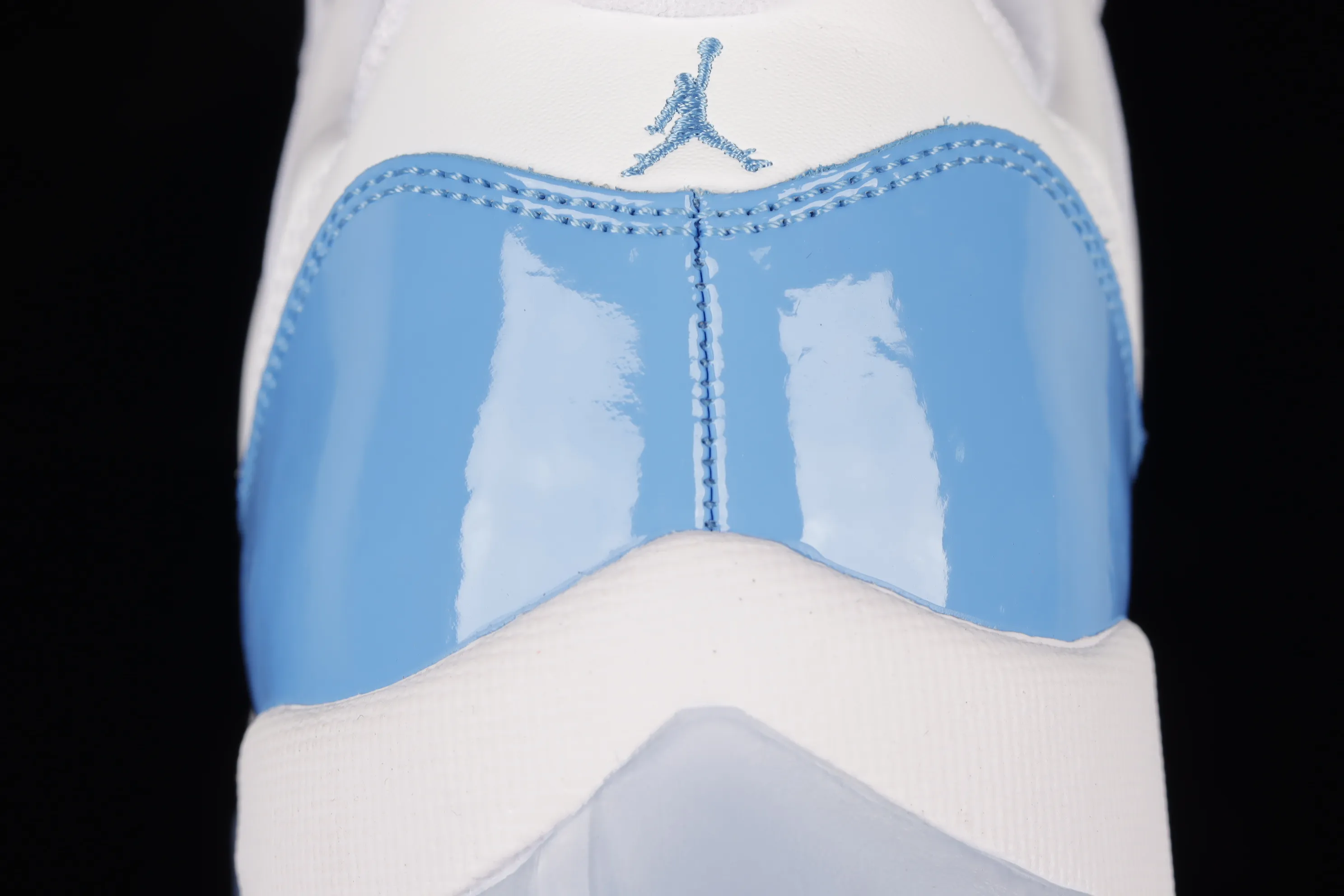 All categories Air Jordan Jordan series basketball shoes Air Jordan 11 F version Air Jordan 11 Low "Carolina" AJ11 Joe 11 white and blue first layer genuine carbon 528895-106